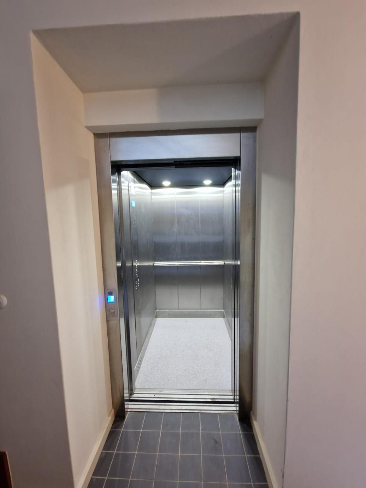 Apartamenty Sebastiana 크라쿠프 외부 사진